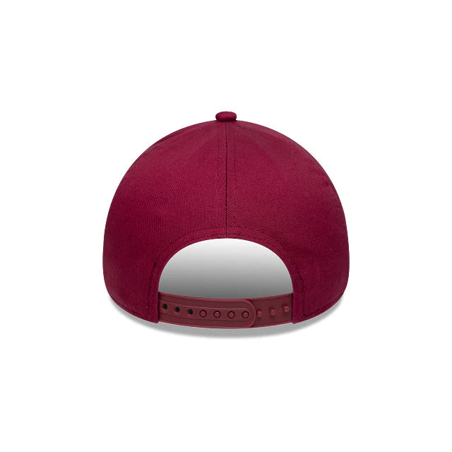Gorra Washed Patch 9FORTY Ajustable Roja New Era