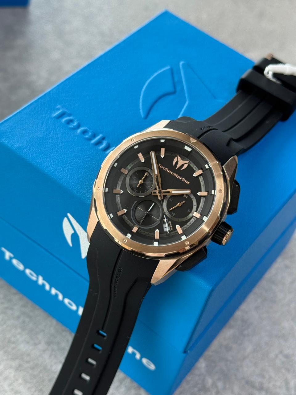 RELOJ TECHNOMARINE DEPORTIVO PARA HOMBRE OCEAN NOMAD -ROSE GOLD- TM-318106