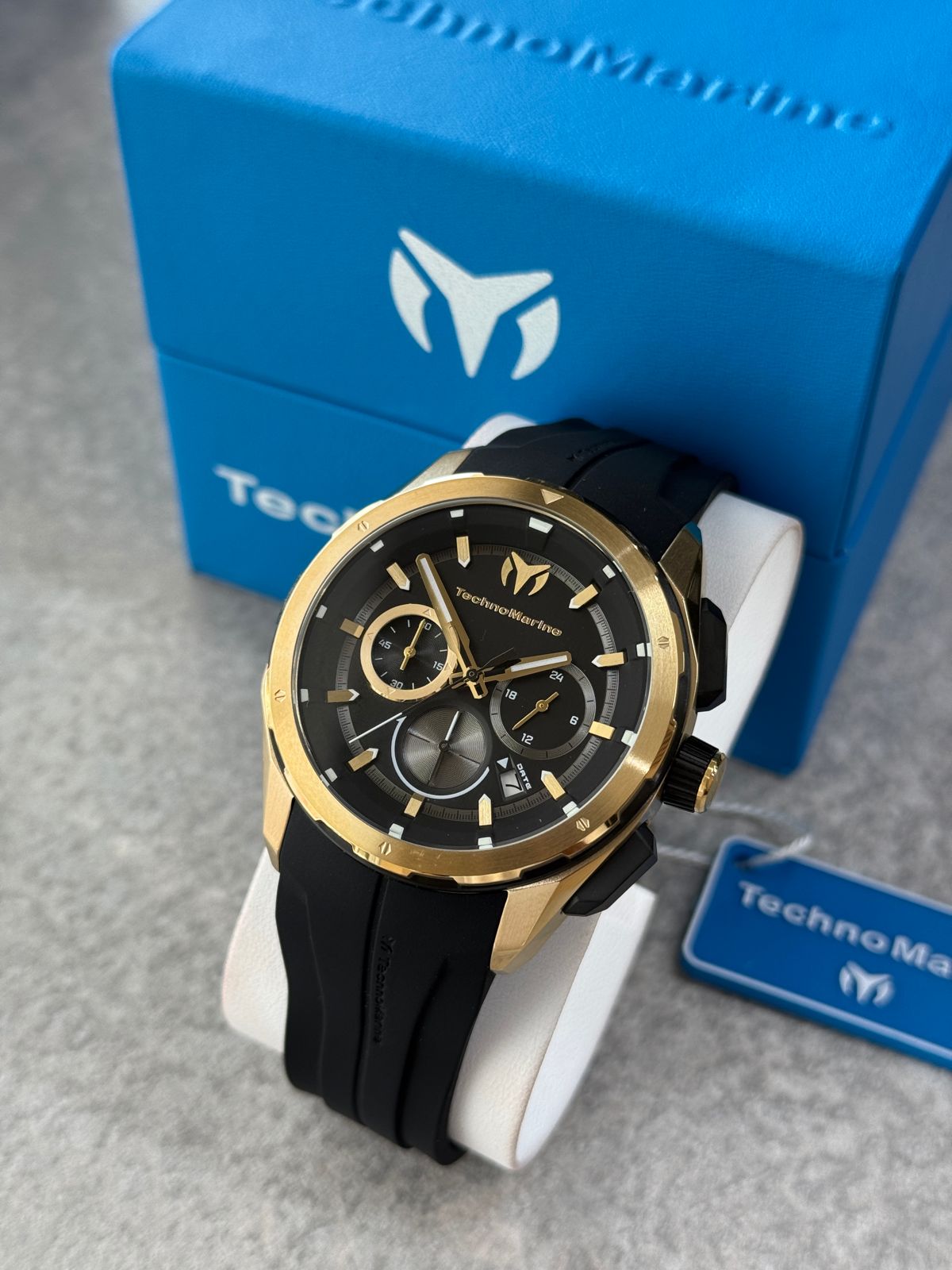 RELOJ TECHNOMARINE DEPORTIVO PARA HOMBRE OCEAN - GOLD -  TM-318102