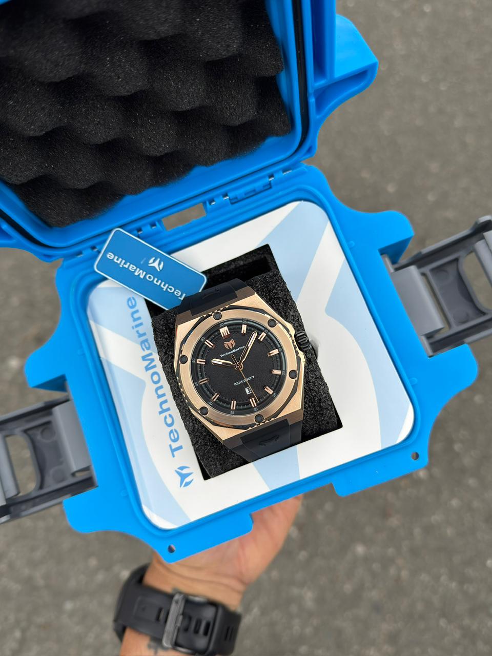 RELOJ TECHNOMARINE DEPORTIVO PARA HOMBRE CORAL - BLACK - TM-416071