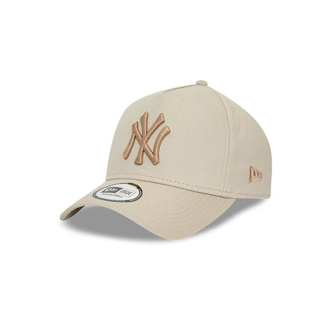 Gorra League Essentials Collection 9Forty AF Ajustable Beige New Era
