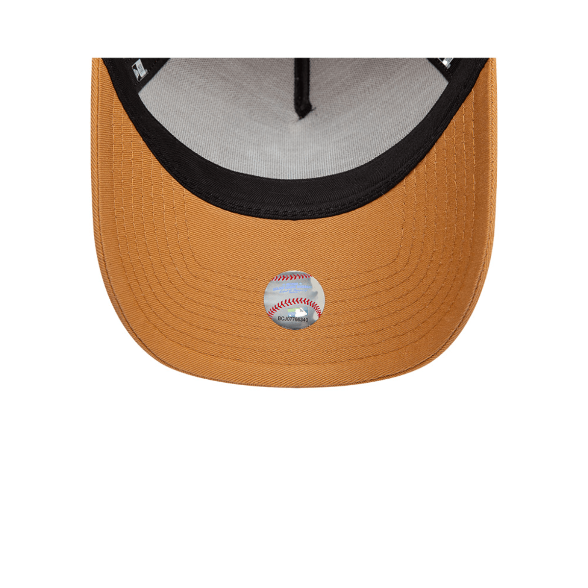 GORRA MLB NEW YORK YANKEES LEAGUE ESSENTIALS 9FORTY AJUSTABLE BEIGE